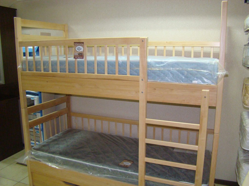 Двуспальная кровать для мальчиков